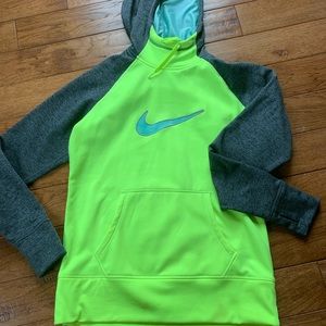 Nike Therma-Fit Hoodie